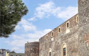 Awesome apartment in Catania with WiFi and 2 Bedrooms